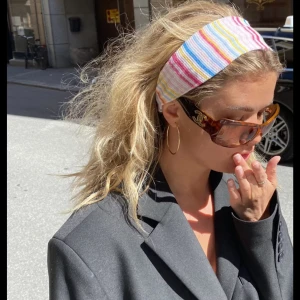 Djerf Rainbow Headband - Sparsamt använd, för liten för mig! Superfint skick 🌸💕 Öppen för prisförslag 