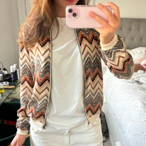 Bomber jacka!  - Så snygg jacka i missoni mönster!