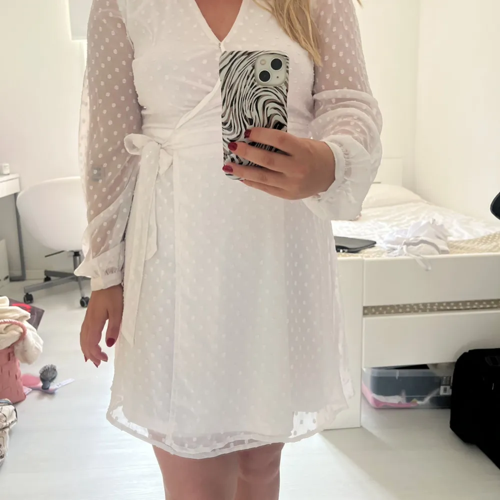 Perfekt till student eller konfirmation. Mekot.