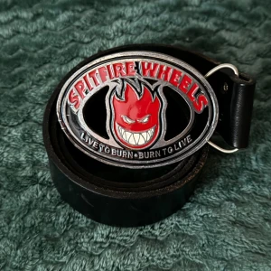 Spitfire wheels belt - Gammalt independent bälte i superskick, sällsynt som attan