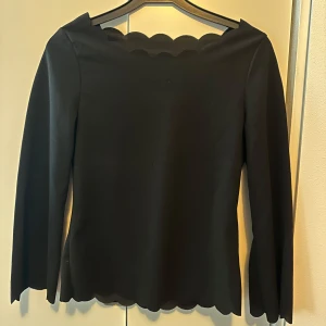 Svart tröja - Helt ny!
