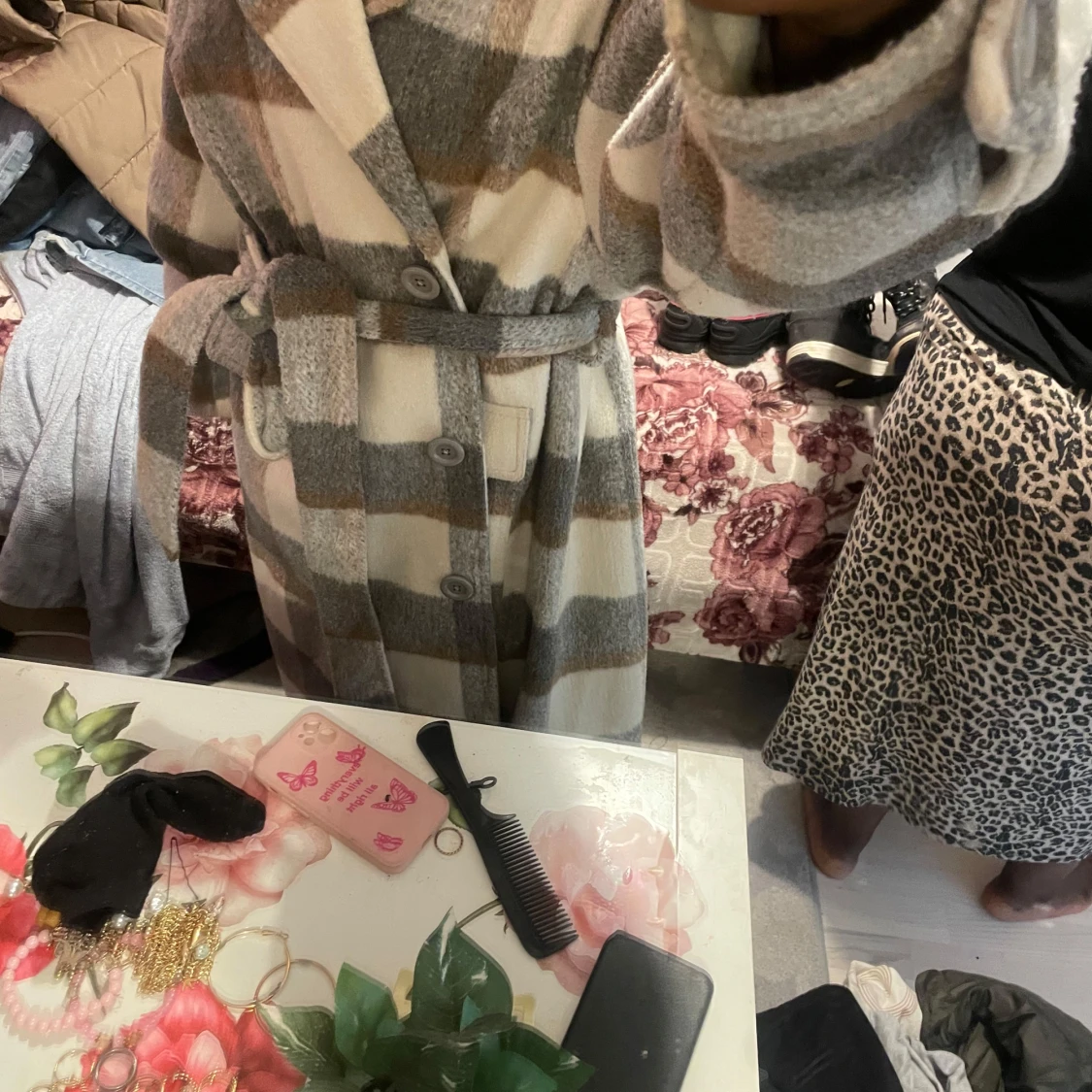 Rutig kappa med bälte - 93