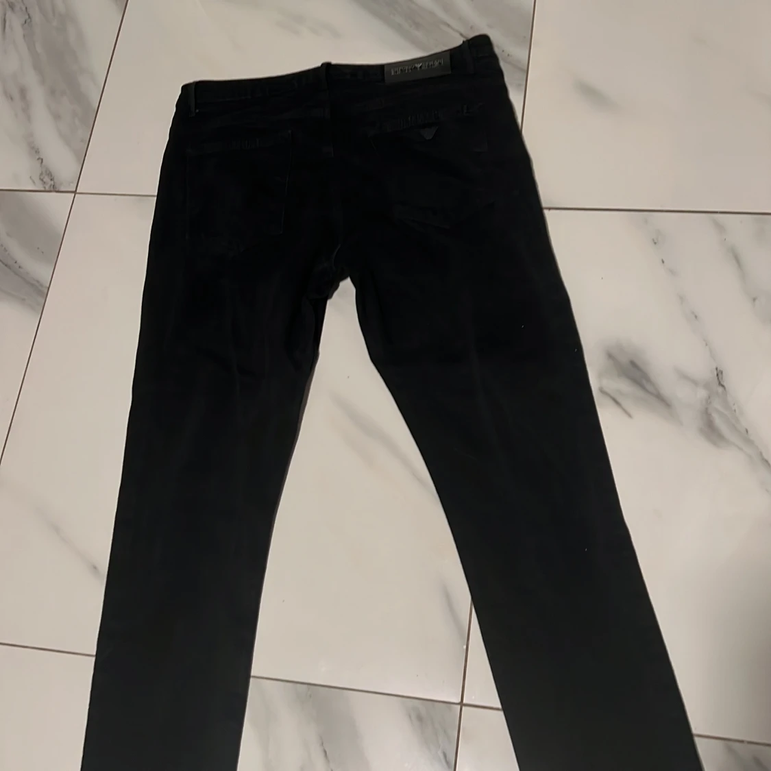 Svarta Armani jeans - 92