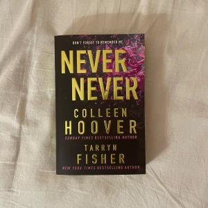 Never never - Colleen Hoover  - Språk: Engelska 