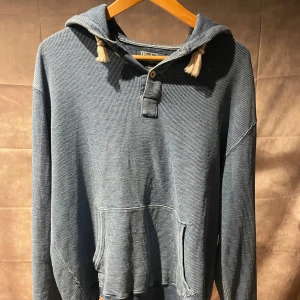 Ralph lauren hoodie - Säljer nu en varm Ralph Lauren hoodie. Storlek M 