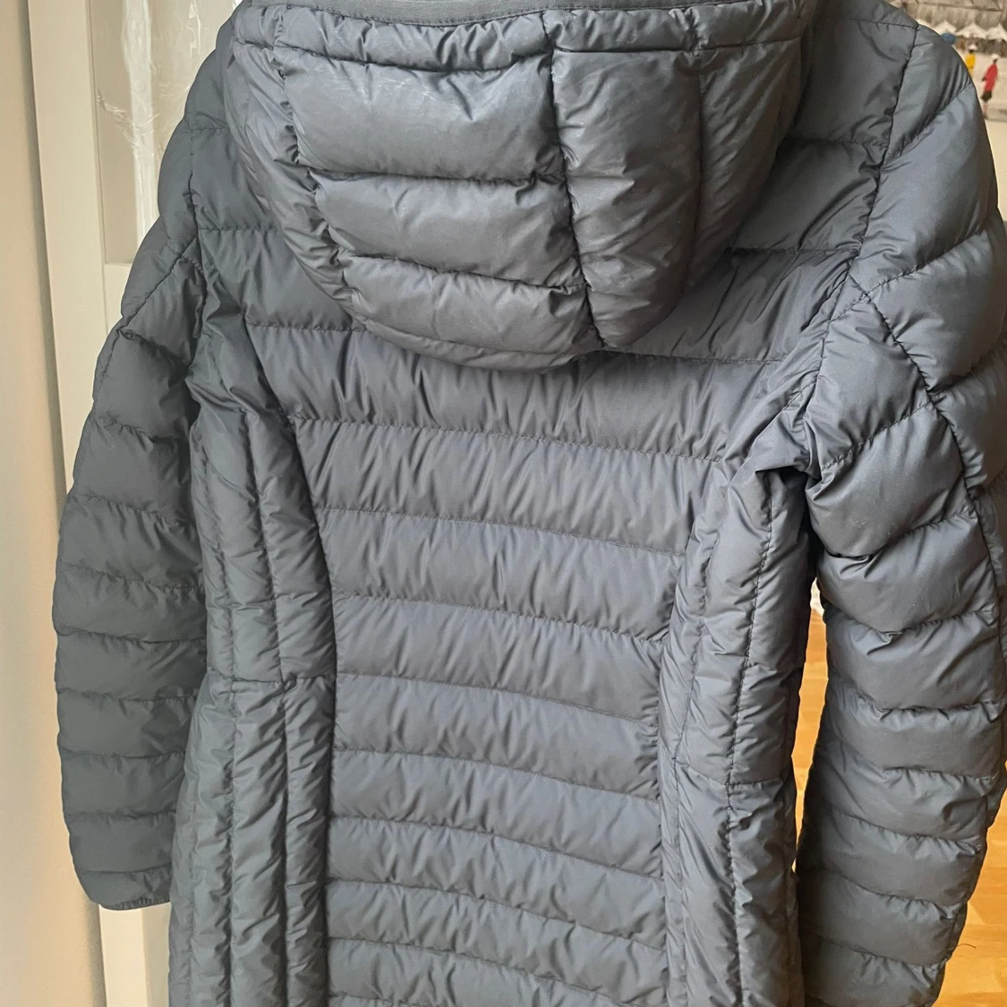 Svart dunjacka från Parajumpers - 90