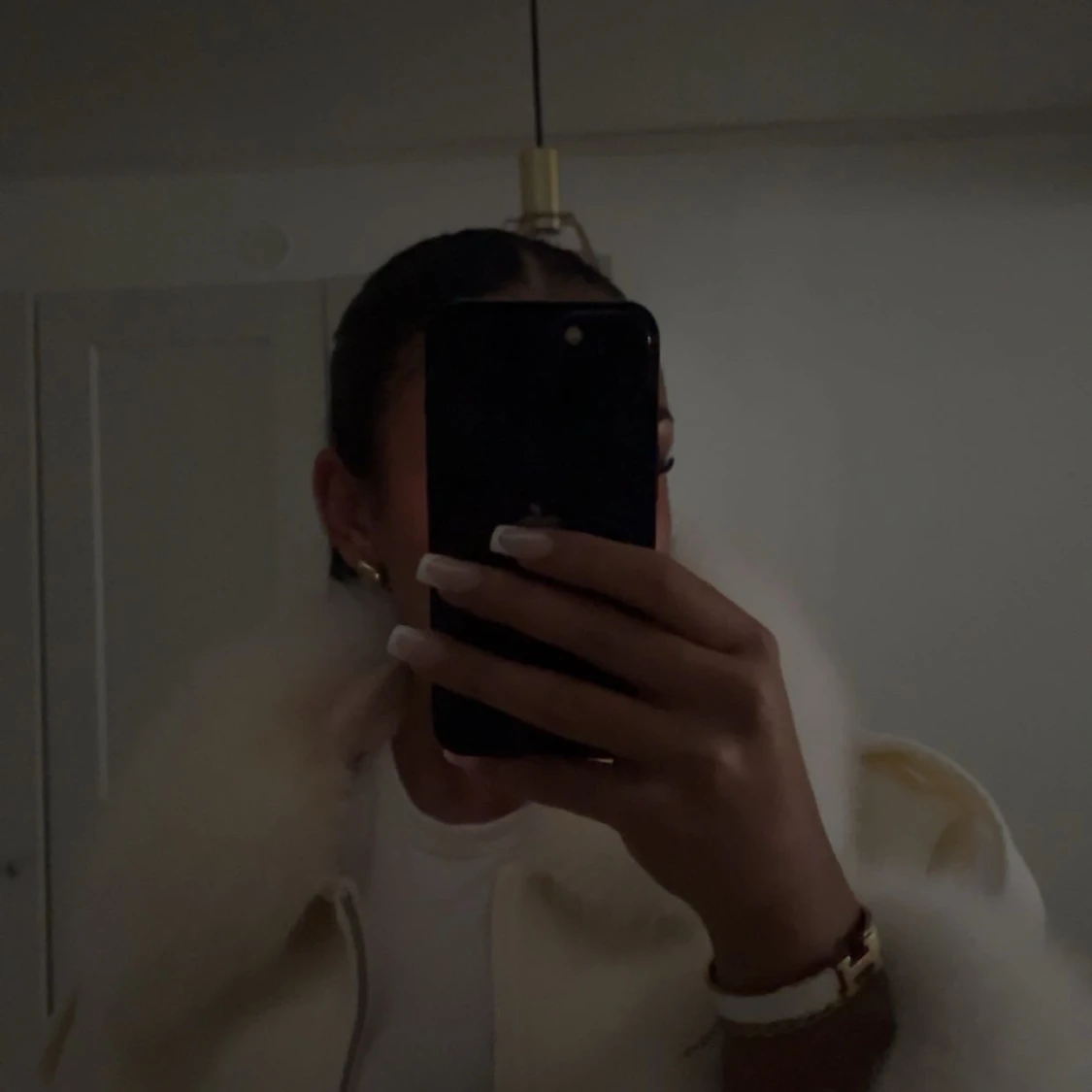 Vit kappa med päls - 90