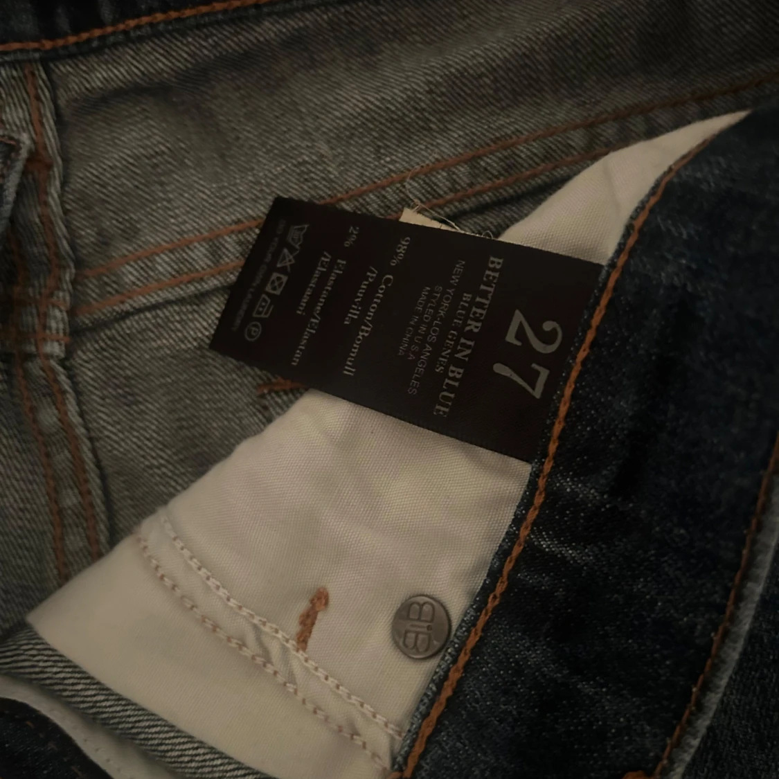 Mörkblå jeansshorts med fransar - 91