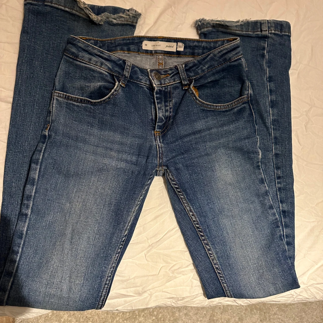Lågmidjade Blå jeans med bootcut - 92