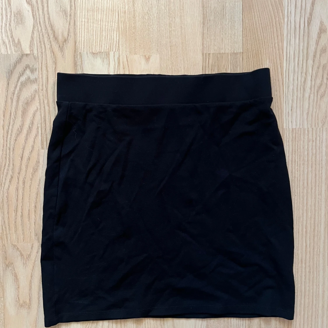 Svart kjol från Bik Bok