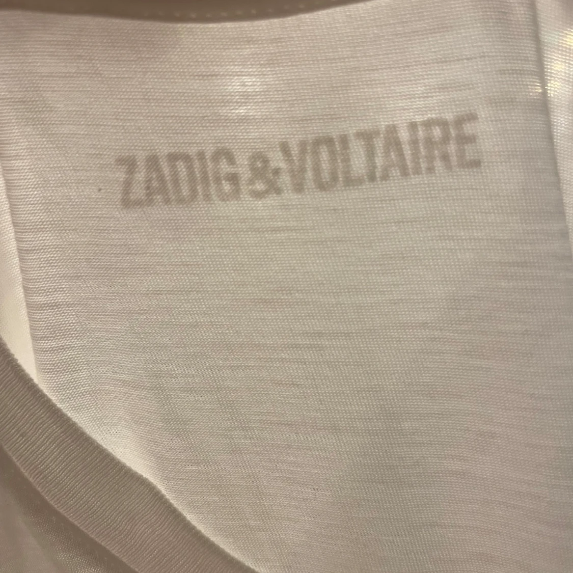 Vit t-shirt från Zadig & Voltaire - 91