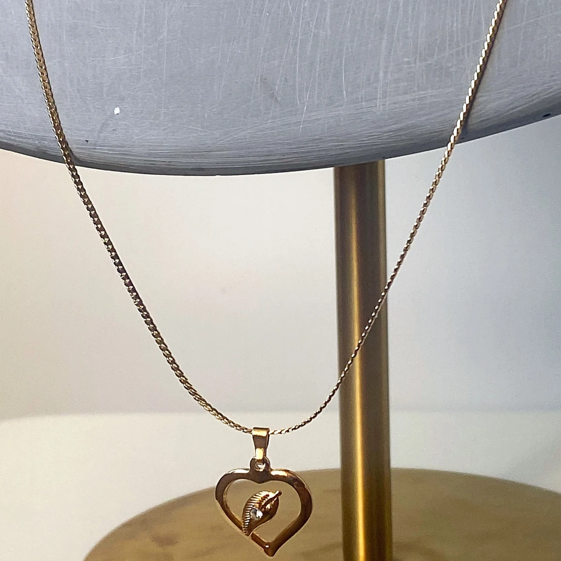 Guldhalsband med hjärthänge - 91