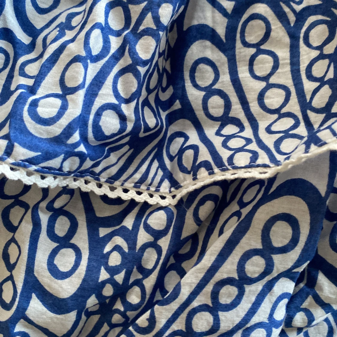 Blåvit klänning från Gina Tricot - 4