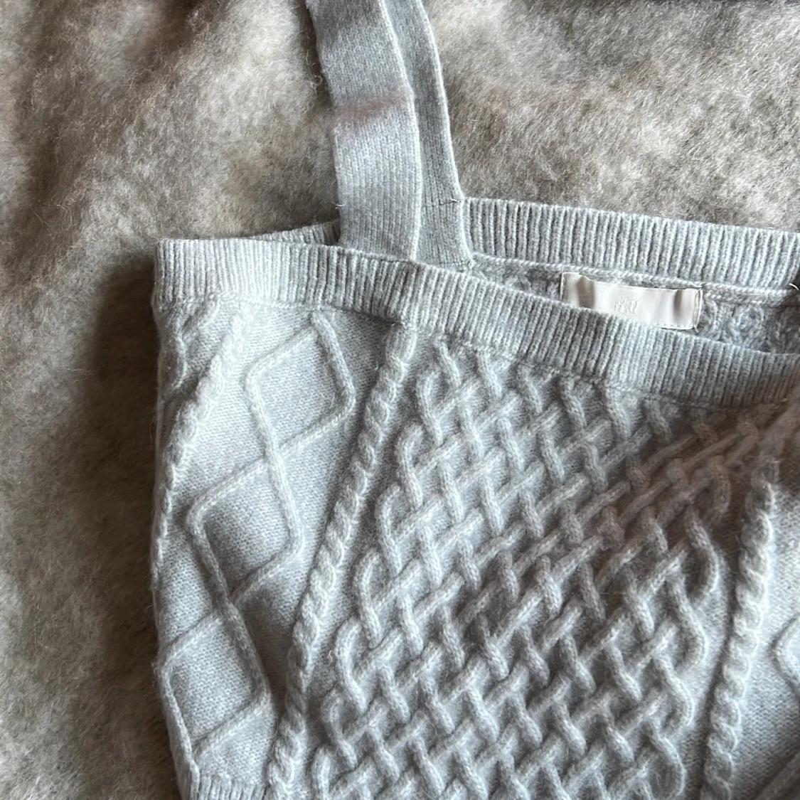 Grå stickad korsett från H&M - 92