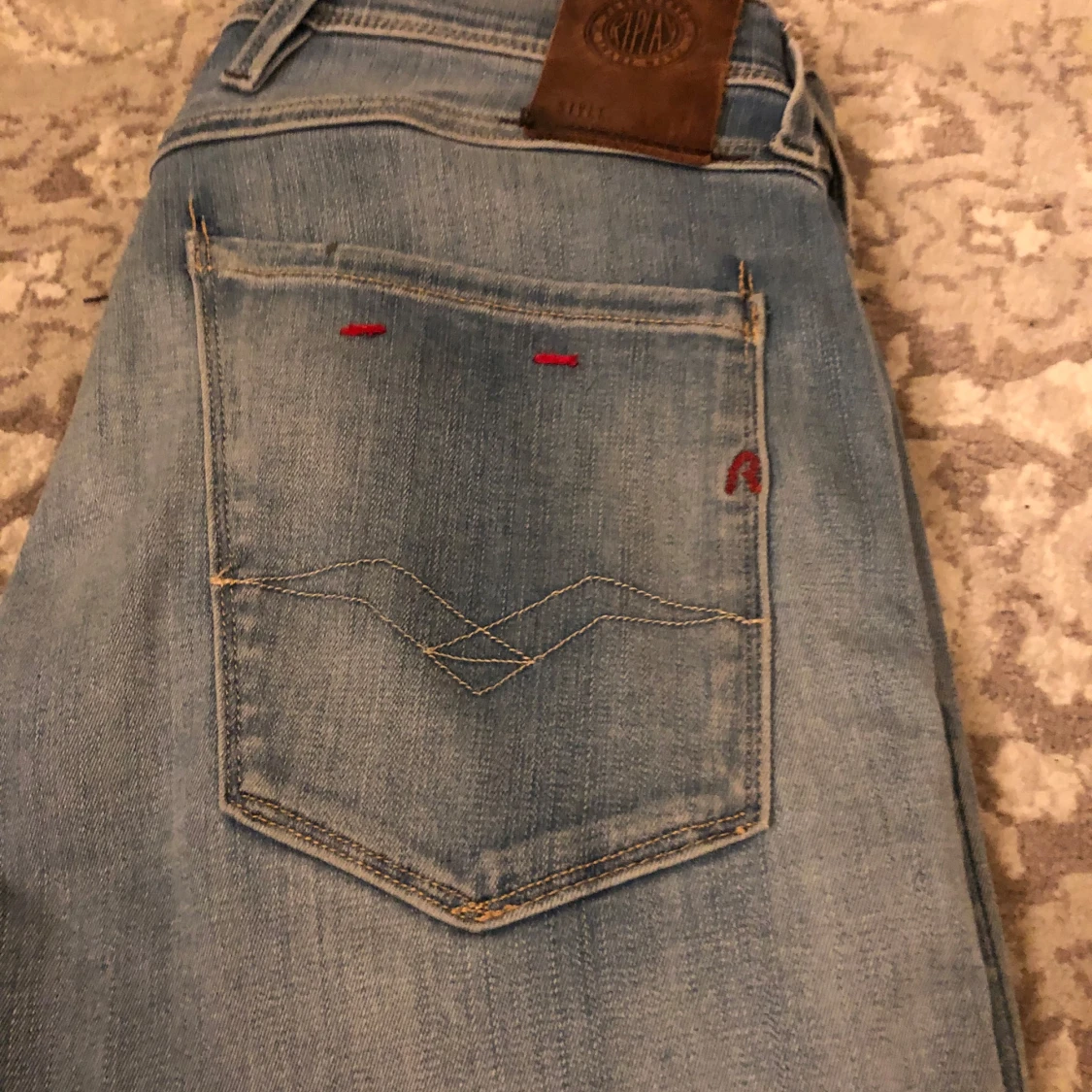 Ljusblåa Replay Anbass Jeans - 1