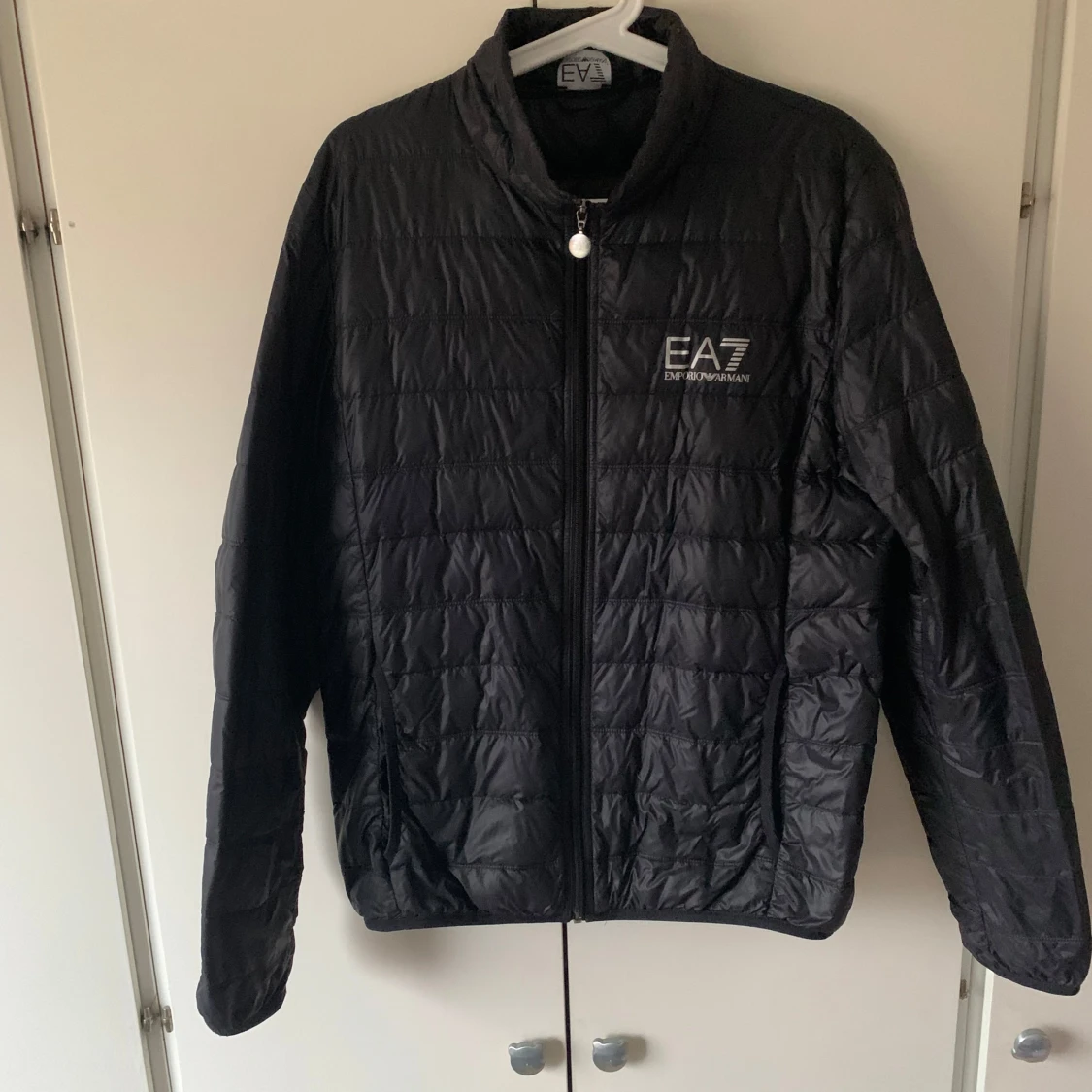 Svart jacka från EA7