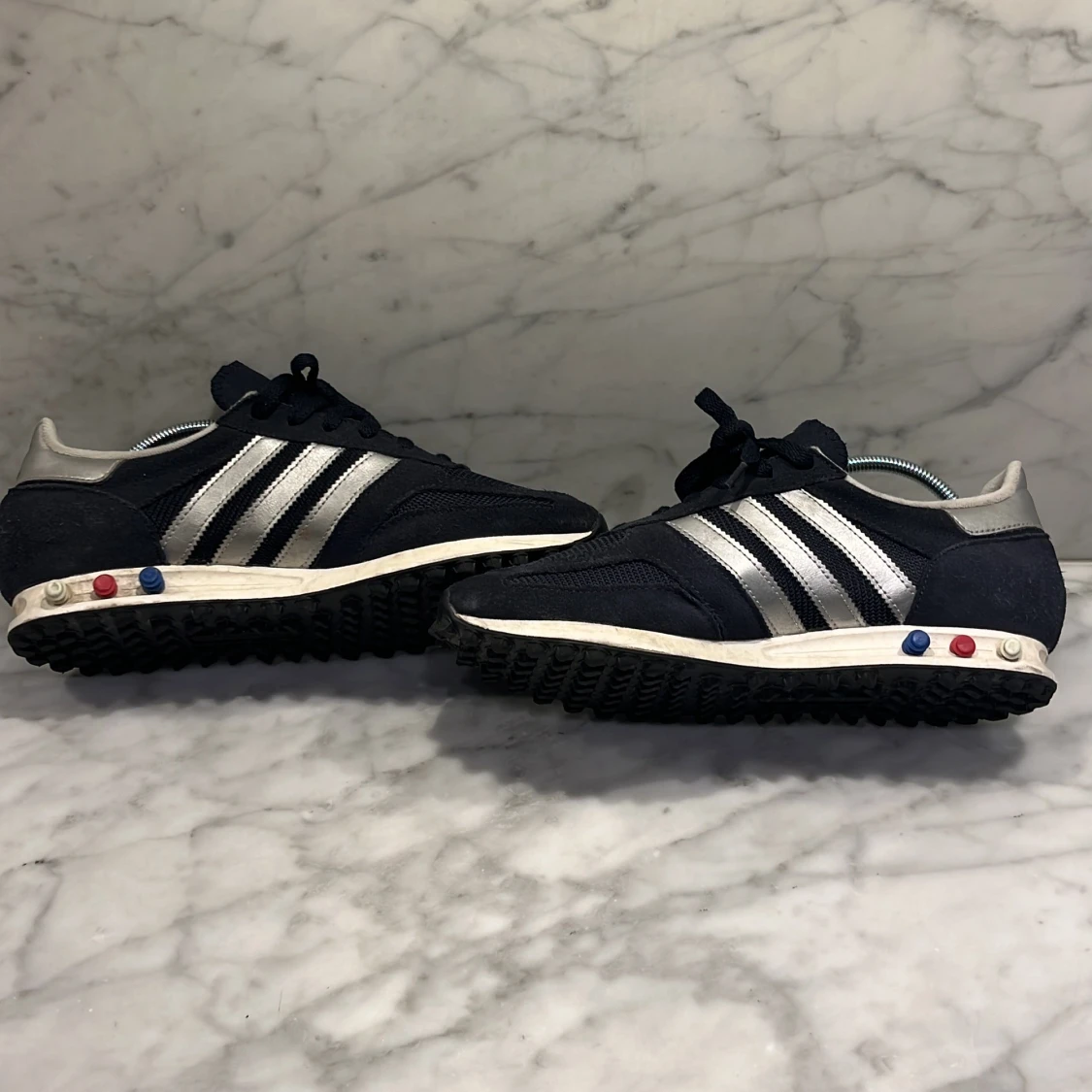 Mörkblå adidas trainers - 4