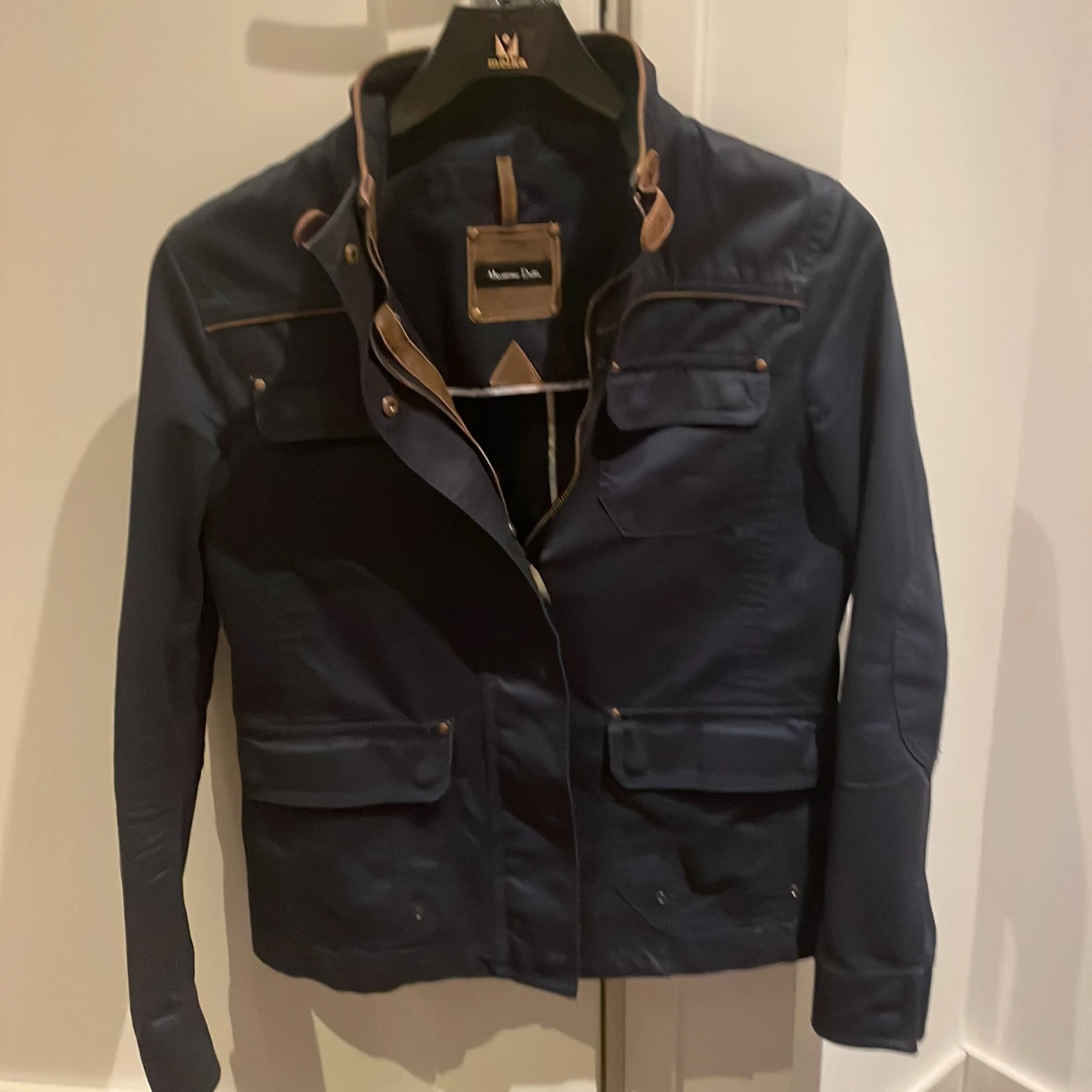 Blå jacka från Massimo Dutti - 1