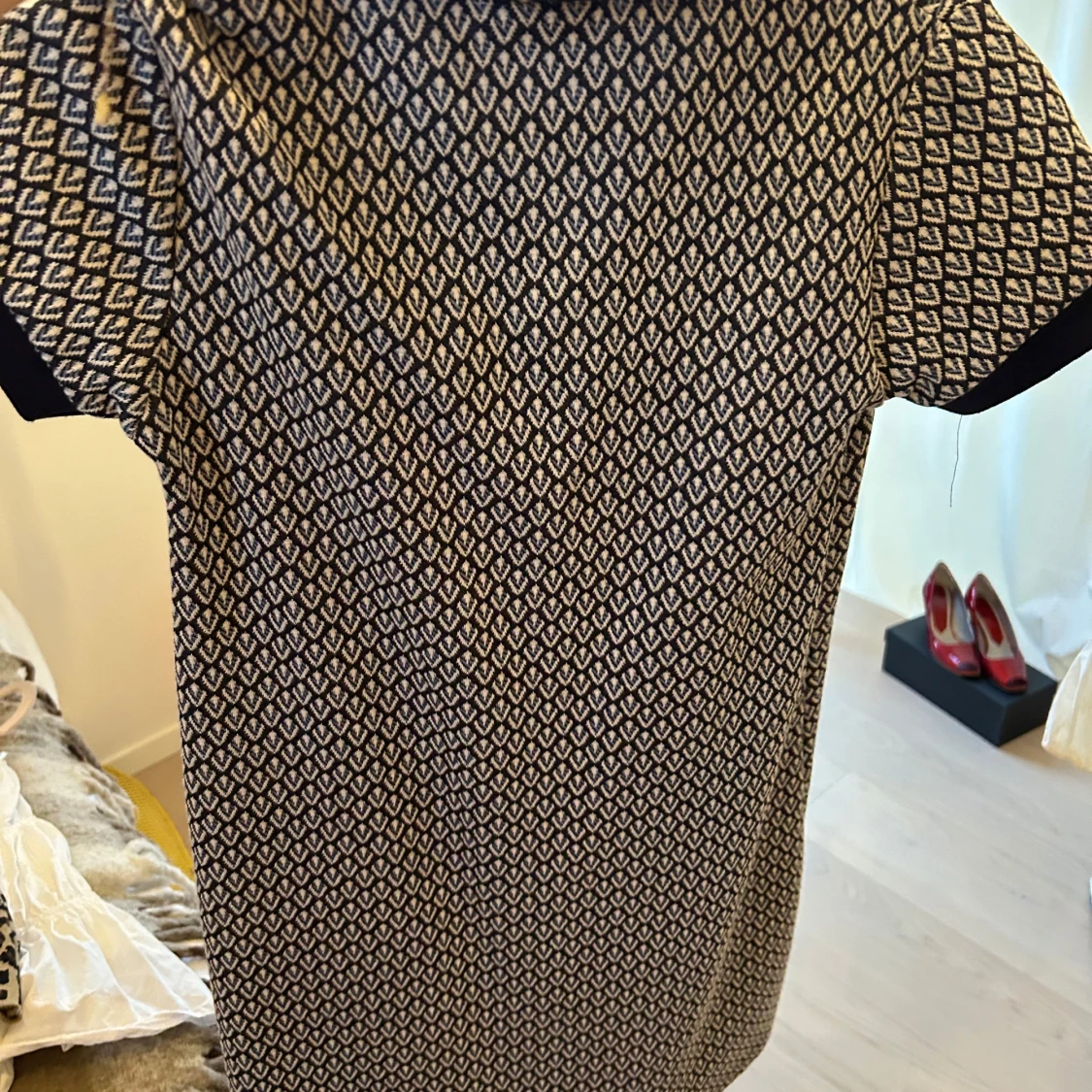 Mönstrad klänning från Zara - 1