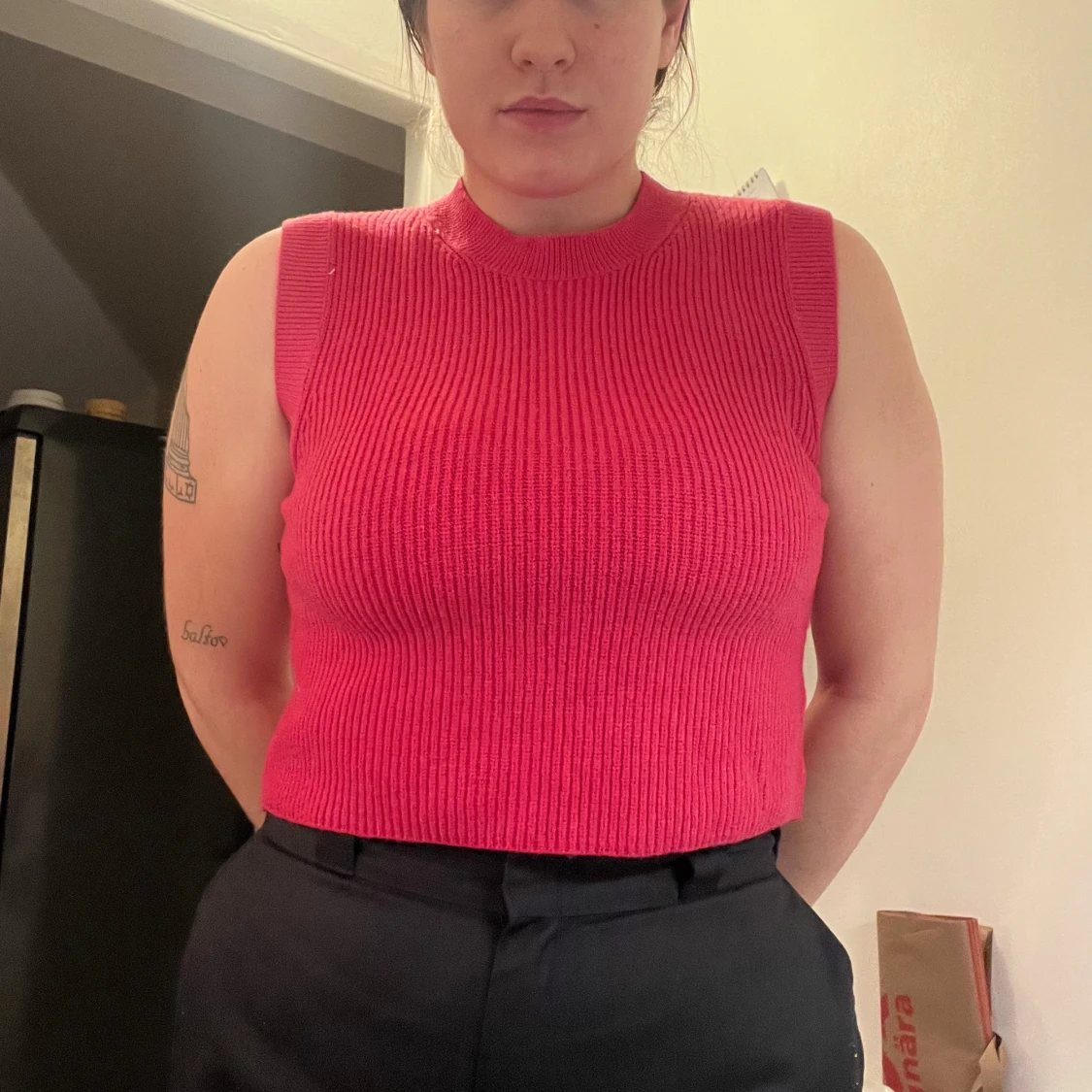 Rosa stickad ärmlös topp - 91