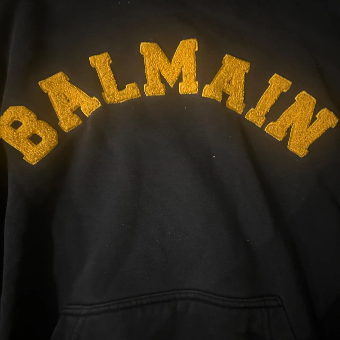 Mörk blå hoodie från Balmain - 90