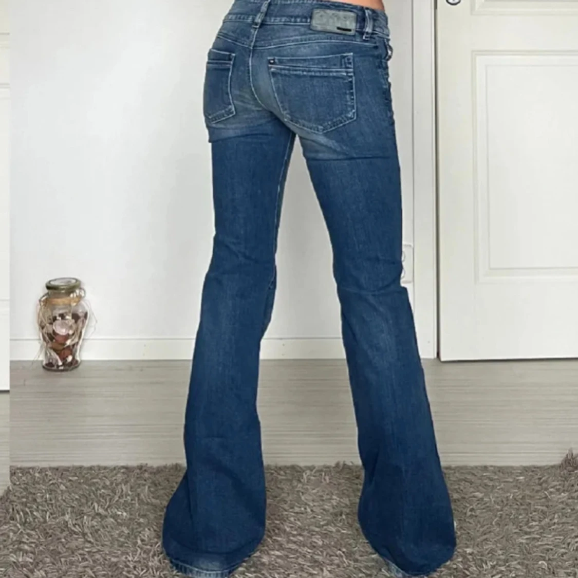Blå bootcut jeans från Diesel - 91