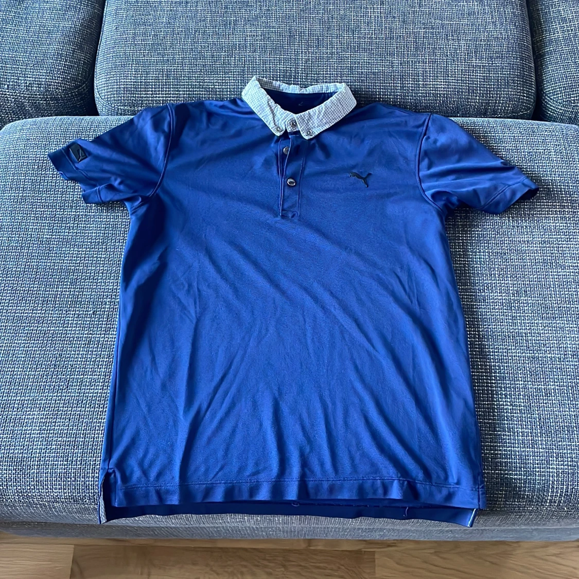 Blå pikétröja från Puma