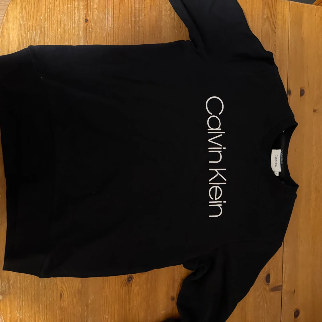 Svart tröja från Calvin Klein