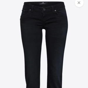 Söker svarta ltb jeans  - Söker dessa svarta Ltb jeansen i modellen valerie i storlek 25/30 till bra / rimligt pris 💓💓 Om ni säljer eller kan tänka er att sälja kontakta gärna mig 🤗