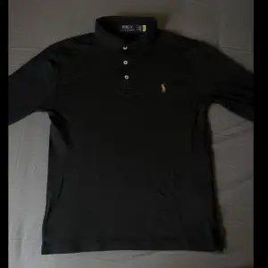 Polo Ralph Lauren herr piké (slim fit) i storlek S. Använd en enda gång. Inga defekter, den är i topp skick.