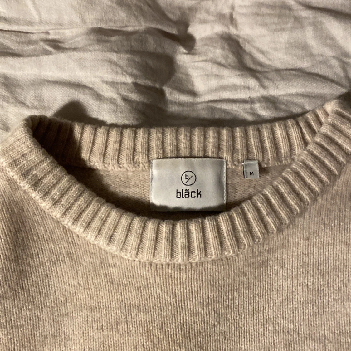 Beige tröja från Bläck - 92