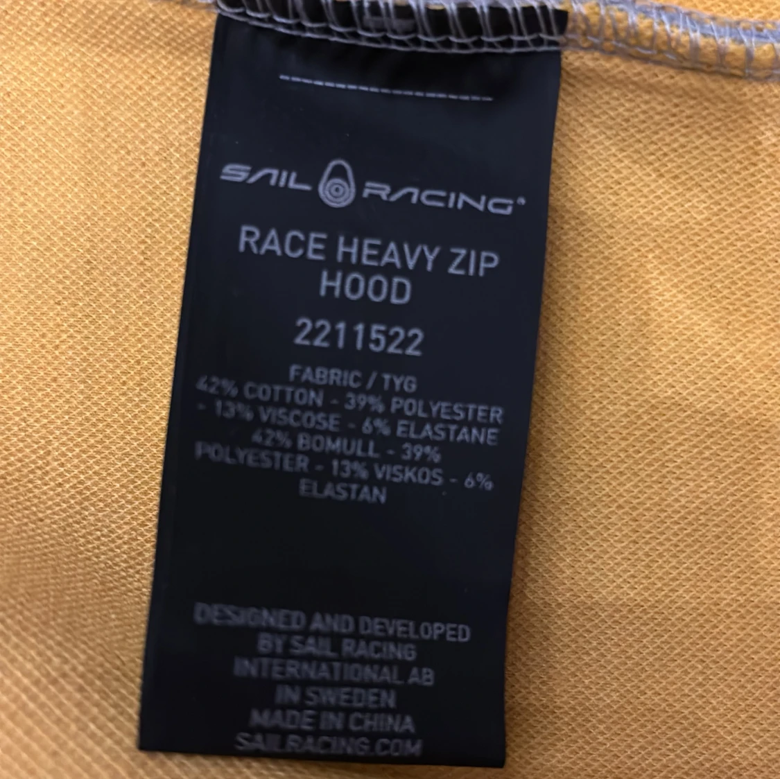 Grå hoodie från Sail Racing - 92