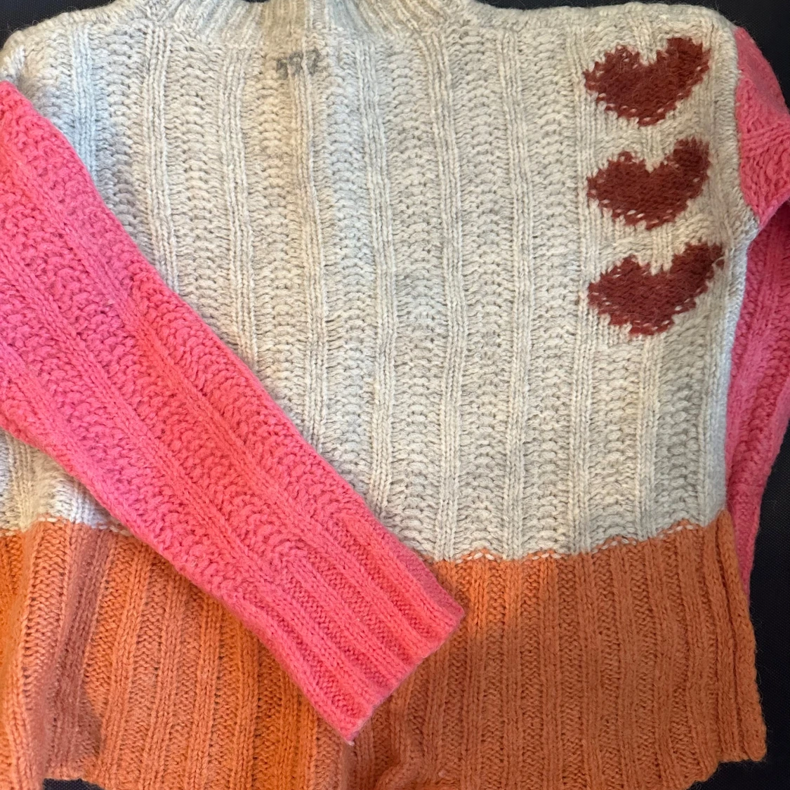 Odd Molly- Färgglad stickad tröja med hjärtmönster - 90