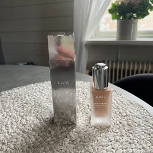 Dewy drops caia  - Säljer en oöppnad dewy drops från caia i färgen 30C. Då jag köpte två olika färger. Nypris 345:- mitt pris 220 