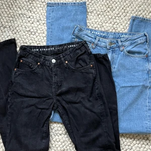 Lågmidjade jeans - Säljer dessa lågmidjade jeans från bikbok i nyskick! 1 par för 330kr och båda för 550kr