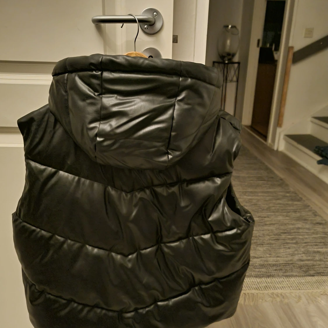 ZARA vinterväst Stl S - 91