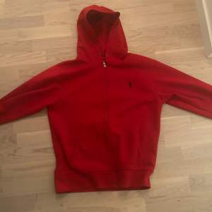 Ralph lauren hoodie i bra skick