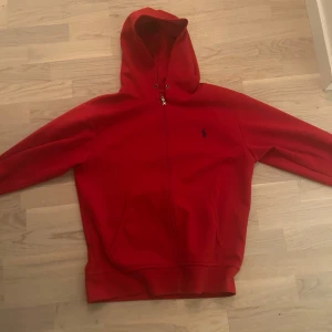 Ralph lauren hoodie - Ralph lauren hoodie i bra skick