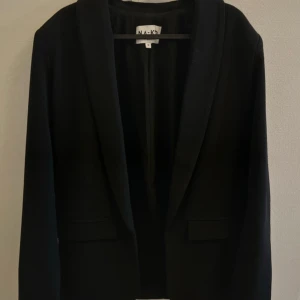 Kavaj - Fin kavaj från nakd, knappt använd ❣️