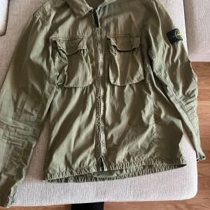 Äkta stone island jacka - Mycket fint skick, använd sparsamt