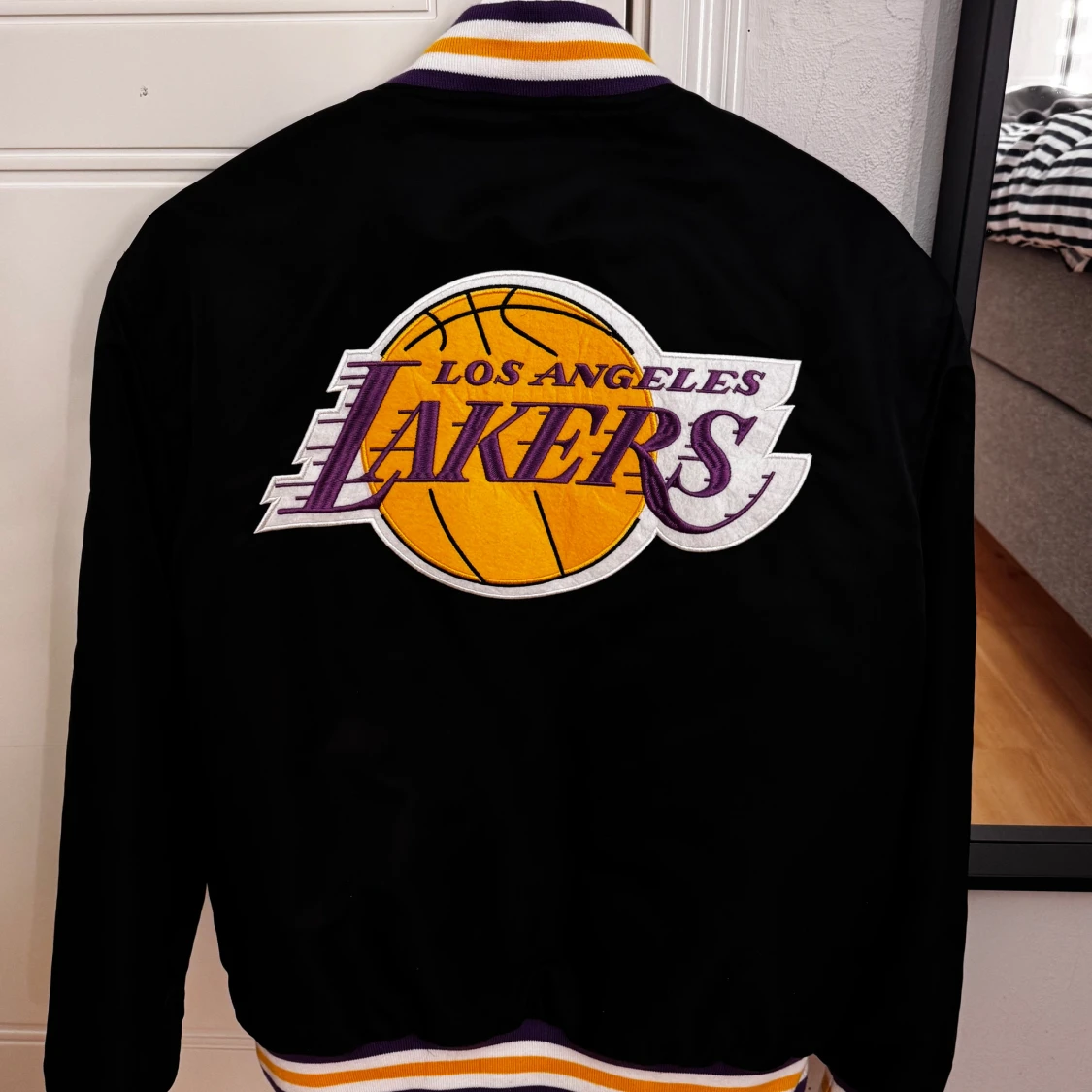Lakers jacka  - 91