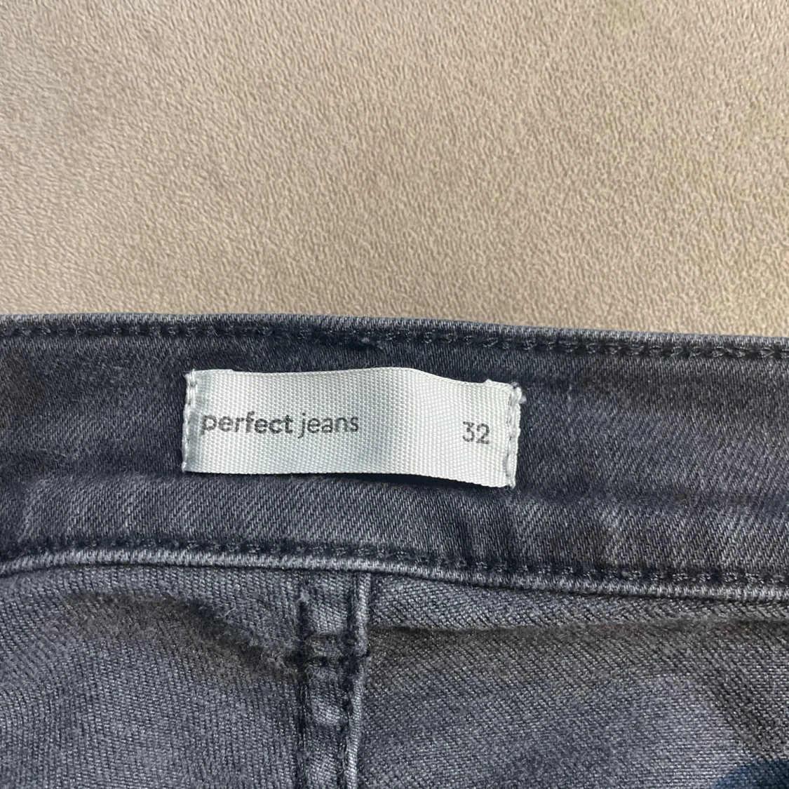 Svarta lågmidjade jeans - 90