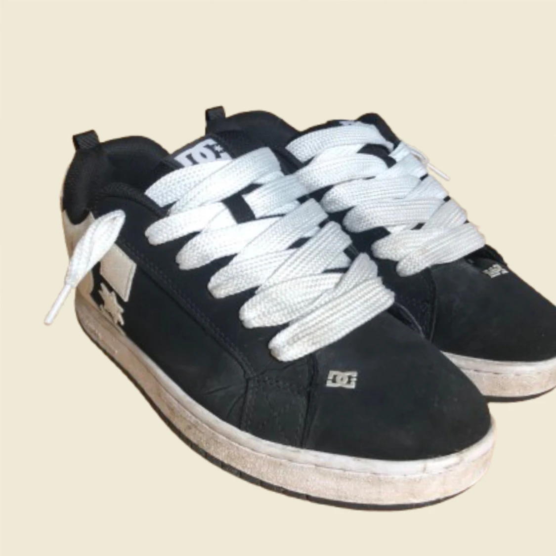 DC Skor court Graphic 