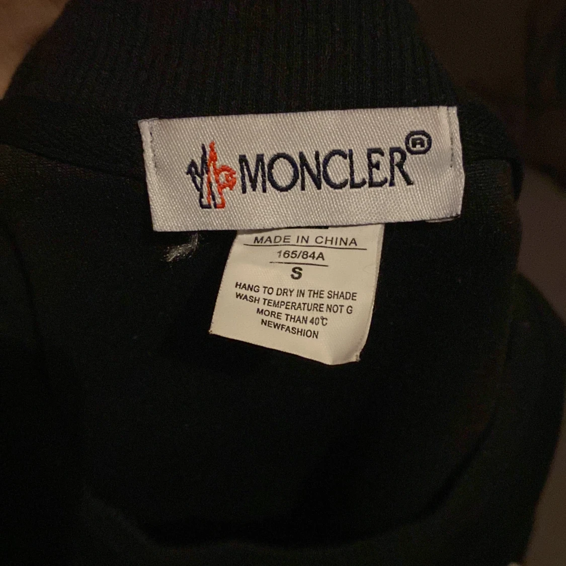 Svart tröja från Moncler - 4