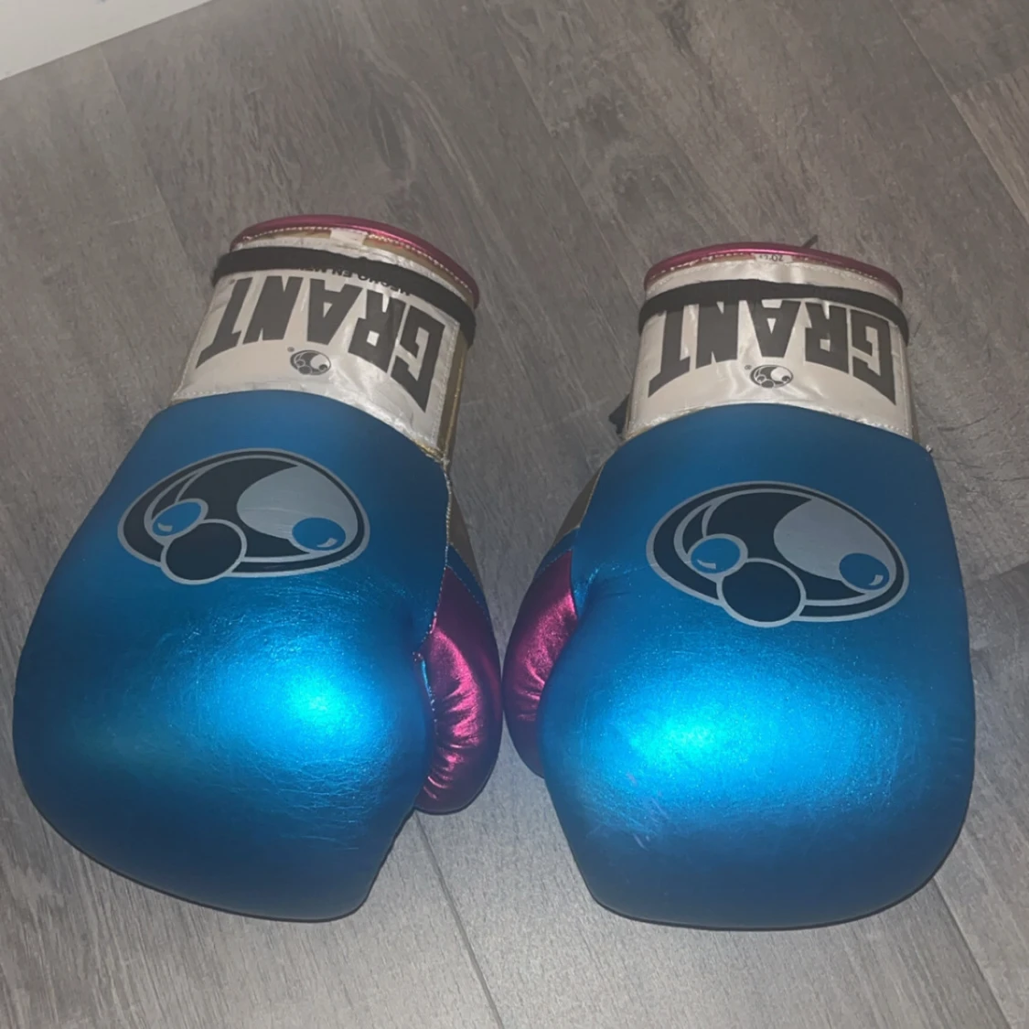 Blå och guld boxningshandskar från Grant - 1