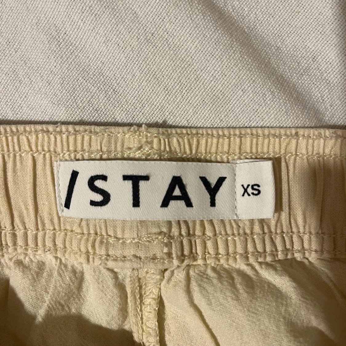 Ljusgula linnebyxor - 92