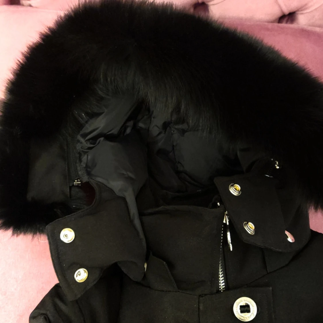 Svart dunjacka från Moose Knuckles - 93