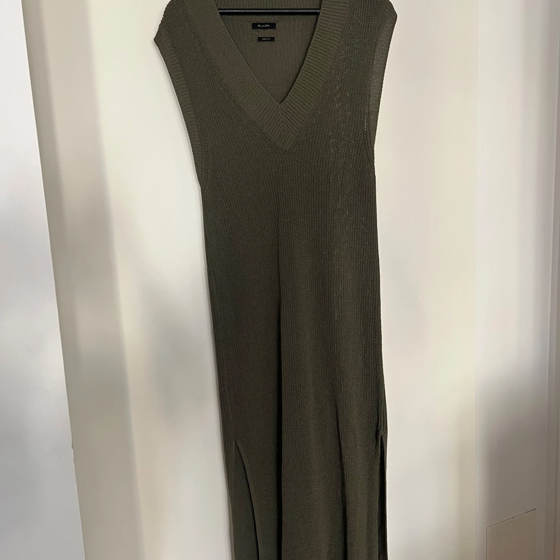 Stickad Massimo Dutti klänning