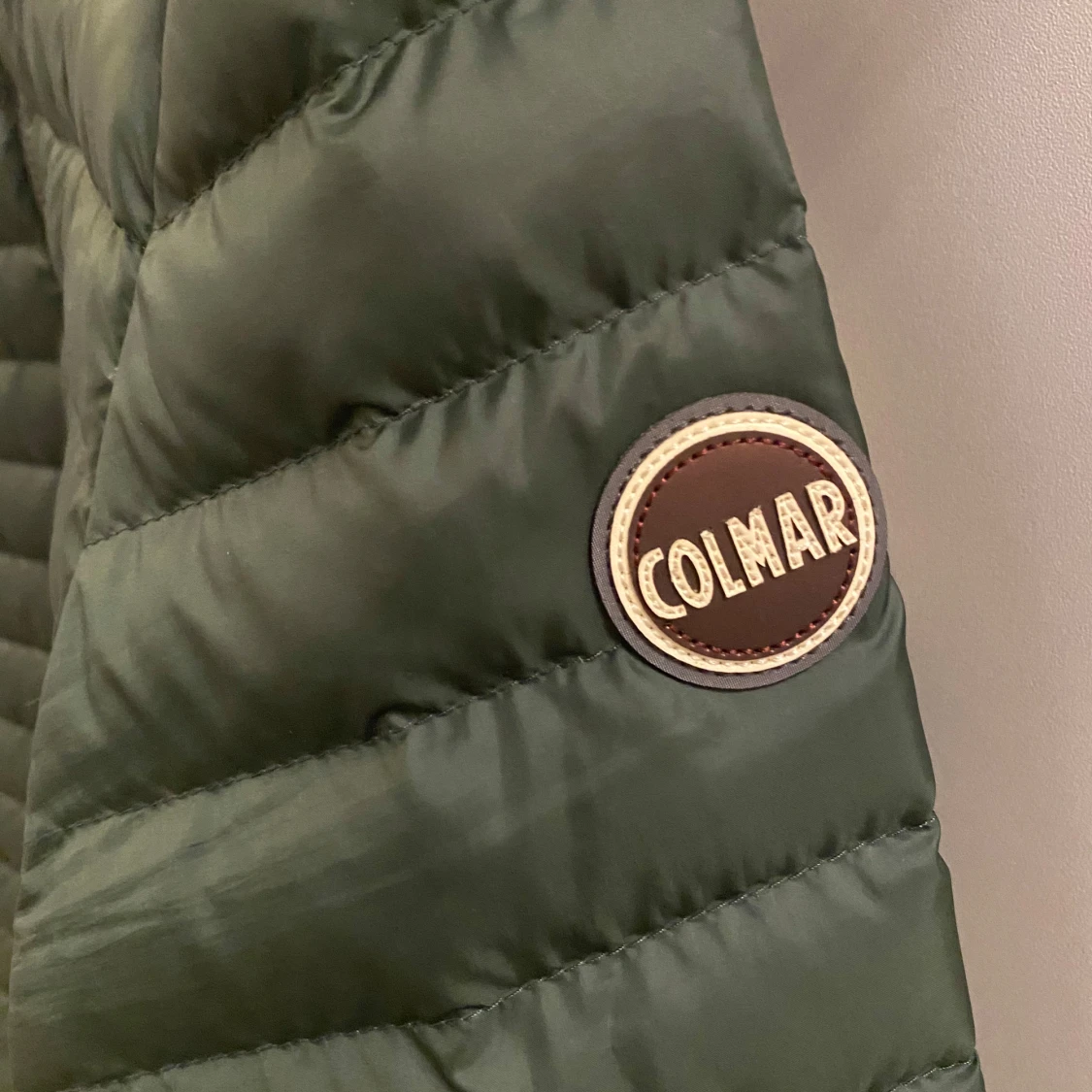Colmar Sporty hooded downjacket - Oanvänd jacka i strl 48 - 91