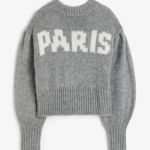 PARIS genser fra HM💕 - Selger denne supersøte genseren da den ikke brukes. Utsolgt i både butikk og på nettsiden.